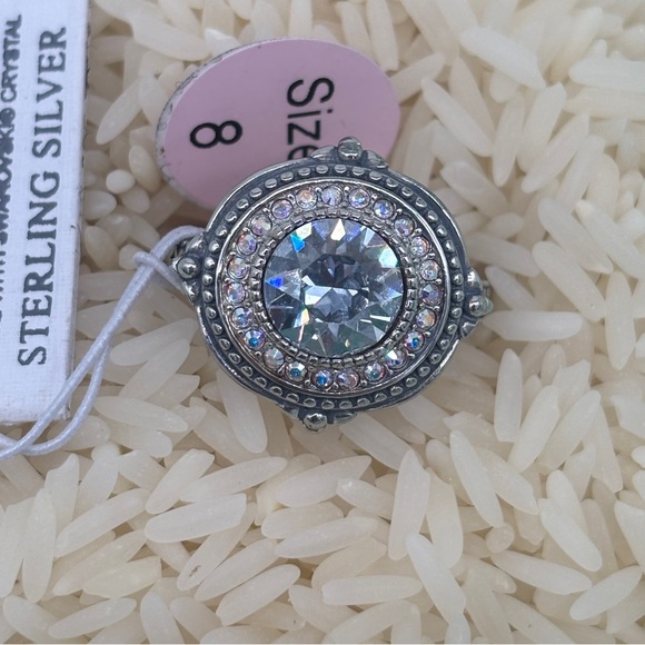 925 Sterling Silver Ring with Swarovski Crystals Round Cut Size 8 NWT - Picture 2 of 5